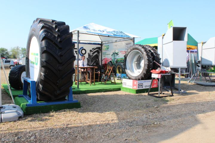 Фирма СТАРКО Ростов экспонировала тракторные шины на выставке «Золотая Нива 2014»