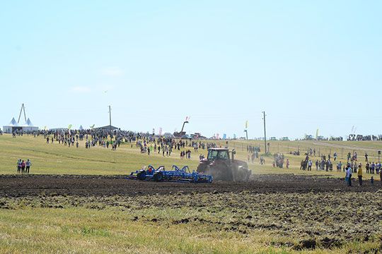 СТАРКО Латвия на Дне Тракториста